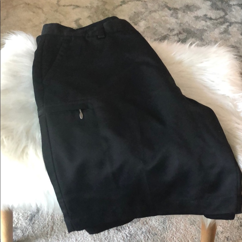 IZOD golf short